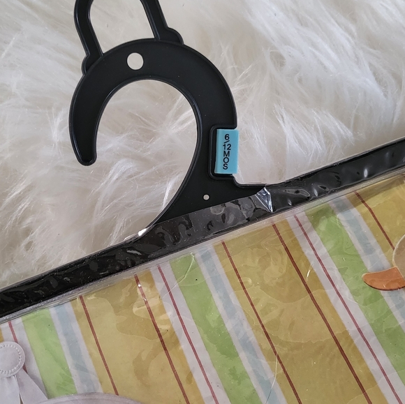 Lil' Lion Costume 🦁 - Picture 13 of 13